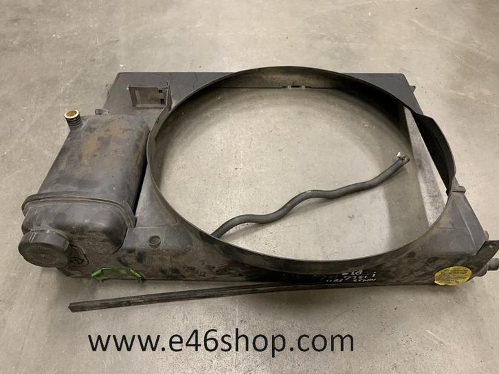 KOELVLOEISTOFTANK MET GELEIDER BMW E38 735i, Auto-onderdelen, Motor en Toebehoren, BMW, Gebruikt, Ophalen of Verzenden