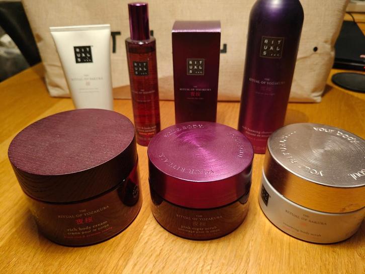 Rituals  Yozakura en Sakura, Sieraden, Tassen en Uiterlijk, Uiterlijk | Lichaamsverzorging, Nieuw, Bad & Douche, Ophalen of Verzenden