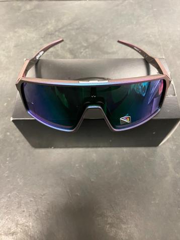 Oakley Sutro Troy Lee Designs beschikbaar voor biedingen