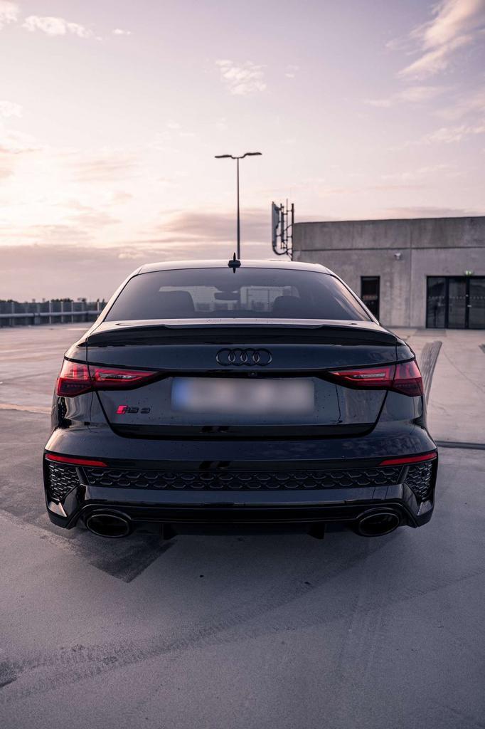 Audi rs3 huren Audi huren  ACTIE 🚨, Audio, Tv en Foto, Accu's en Batterijen, Ophalen of Verzenden