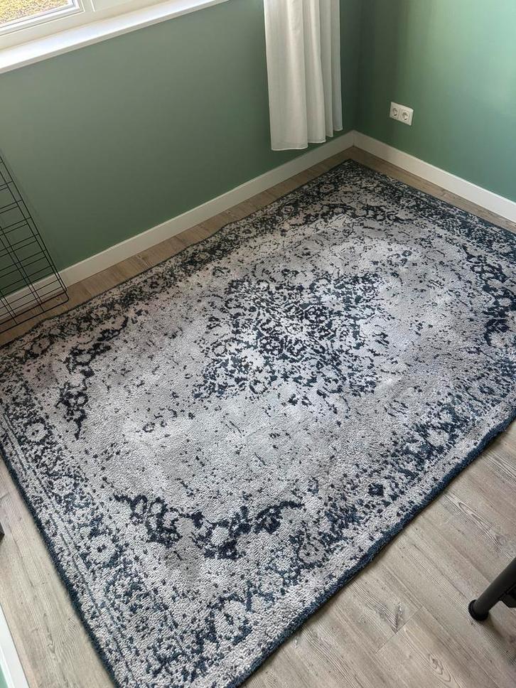 Wit vloerkleed met groen accent, 160x230 cm, Huis en Inrichting, Stoffering | Tapijten en Kleden, Gebruikt, 150 tot 200 cm, 200 cm of meer
