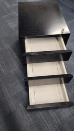 Zwarte stalen ladeblok met slot, Minder dan 50 cm, Gebruikt, Ophalen of Verzenden, Minder dan 100 cm