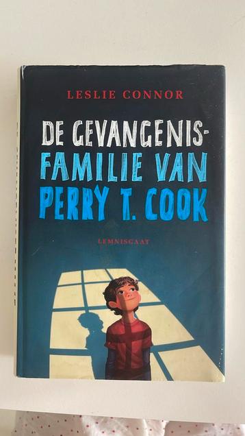 Leslie Connor - De gevangenisfamilie van Perry T. Cook beschikbaar voor biedingen
