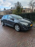 Renault Mégane 1.6 16V 81KW HB 2011 Grijs, Auto's, Renault, Stof, 4 cilinders, Handgeschakeld, Grijs
