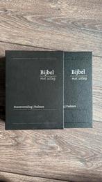 Bijbel met uitleg harde kaft, Antiek en Kunst, Antiek | Boeken en Bijbels, Ophalen of Verzenden, Bijbel