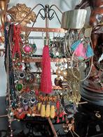 HEEL VEEL OORBELLEN, stekers, hangers, knopjes, Ophalen of Verzenden, Zo goed als nieuw, Overige kleuren, Overige materialen
