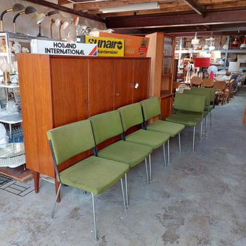 Vintage en design meubels, verlichting etc. etc. beschikbaar voor biedingen