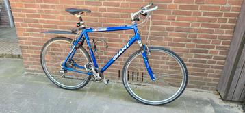 Nette Giant racefiets sport fiets heren fiets
 beschikbaar voor biedingen