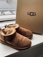 Ugg ultra min maat 39, Kleding | Dames, UGG, Beige, Lage of Enkellaarzen, Ophalen of Verzenden
