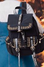 Zgan.Desigual rugzak met goud ️studs., Verzenden, Zo goed als nieuw, Overige merken, 30 tot 45 cm