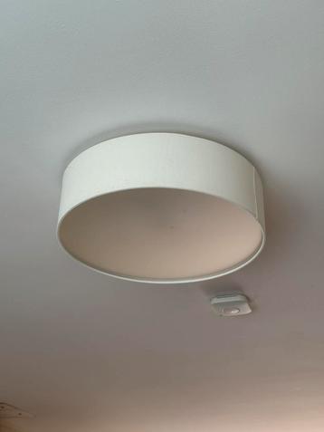Plafondlamp stof met kunststof beschikbaar voor biedingen