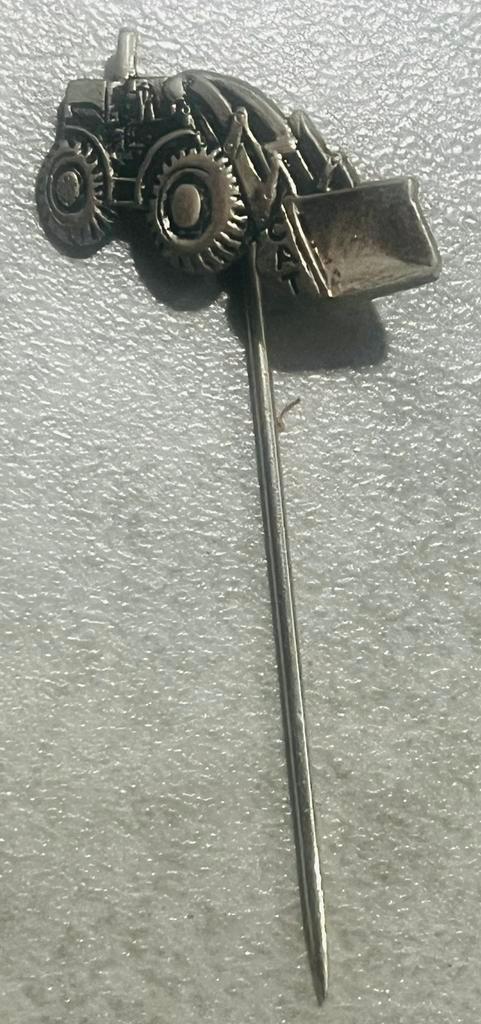 speldje jaren ‘60 reclame CAT shovel Caterpillar Amerika, Verzamelen, Speldjes, Pins en Buttons, Zo goed als nieuw, Overige onderwerpen