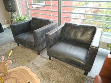 2 Loveseats uit de Goossens Nuance serie, Buffelleer beschikbaar voor biedingen