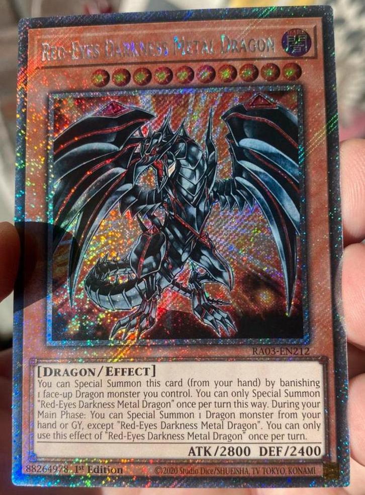 Yu-Gi-Oh! Red Eyes Darkness Metal Dragon RA03 1st Edition !, Hobby en Vrije tijd, Verzamelkaartspellen | Yu-gi-Oh!, Zo goed als nieuw