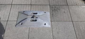 Aluminium voet voor Dubbele Schuifpoort  beschikbaar voor biedingen