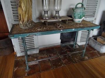 stoere industriële werkbank / werk tafel / werk bank tafel beschikbaar voor biedingen