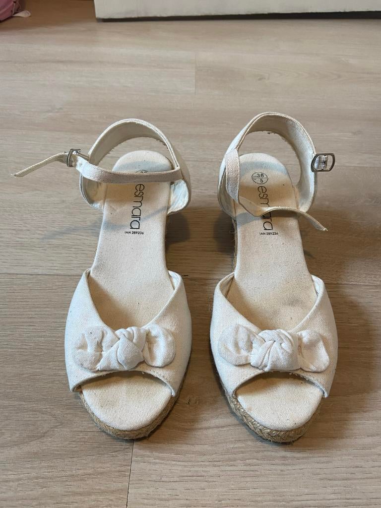 Esmara Espadrilles - Wit - Maat 38, Kleding | Dames, Schoenen, Ophalen of Verzenden, Gedragen, Wit, Espadrilles of Moccasins