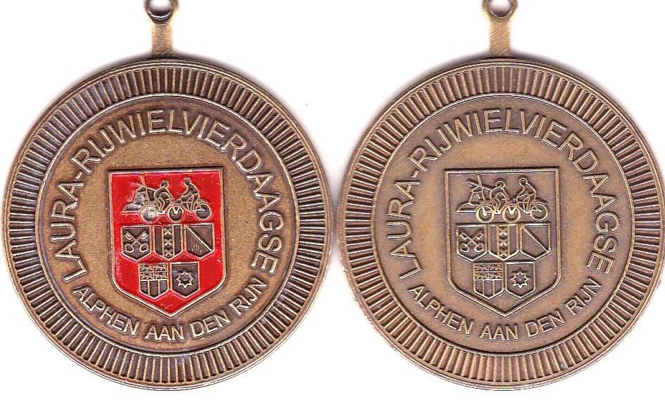LAURA - RIJWIEL  VIERDAAGSE  ALPHEN AAN DE RIJN, Postzegels en Munten, Penningen en Medailles, Ophalen of Verzenden, Overige materialen