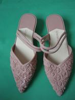 bloemmotief -  beige/roze schoenen, Schoenen met lage hakken, Overige kleuren, Nieuw, Ophalen of Verzenden