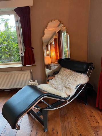 LC4 Chaise Lounge te Oisterwijk. Stijl “ Le Corbusier  € 199 beschikbaar voor biedingen