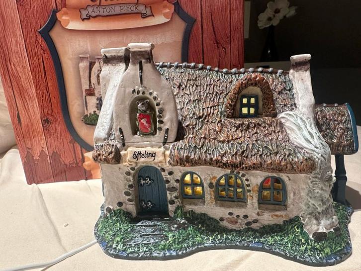 Efteling Luville Huis van de Zeven Geitjes kerstdorp, Verzamelen, Efteling, Zo goed als nieuw, Beeldje of Poppetje, Ophalen of Verzenden