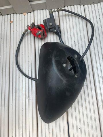 Piaggio zip sp 2000 voorspatbord + remsysteem beschikbaar voor biedingen