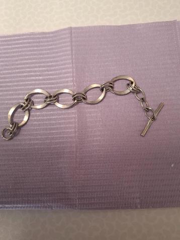 Vintage armband beschikbaar voor biedingen