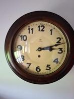 Junghans Treinwandklok - Vintage Station Clock, Antiek en Kunst, Antiek | Klokken, Ophalen
