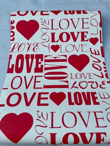 Vliesbehang Love rood €5 per rol beschikbaar voor biedingen