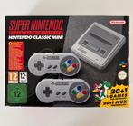 Nintendo Classic Mini in prachtige originele doos, Ophalen, Zo goed als nieuw, Met 2 controllers