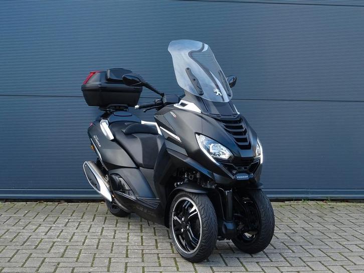 PEUGEOT METROPOLIS 400 mat zwart ZGAN 4434km (autorijbewijs), Motoren, Motoren | Overige merken, Bedrijf, Scooter, 12 t/m 35 kW