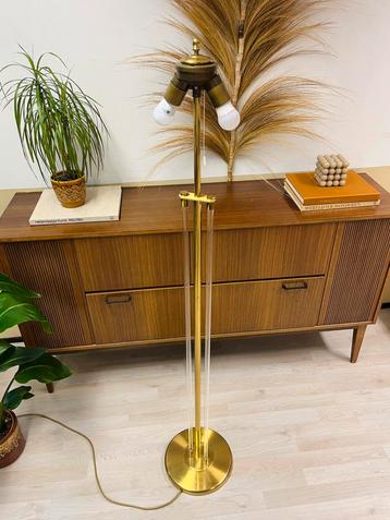 Mooie vintage design vloerlamp messing acrylaat jaren 70 beschikbaar voor biedingen