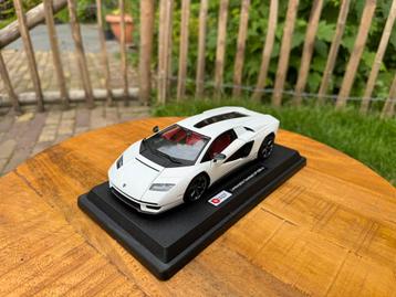 Lamborghini Countach modelauto Bburago beschikbaar voor biedingen