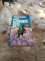Roger Zelazny - The Changing Land - English, Boeken, Science fiction, Ophalen of Verzenden, Gelezen
