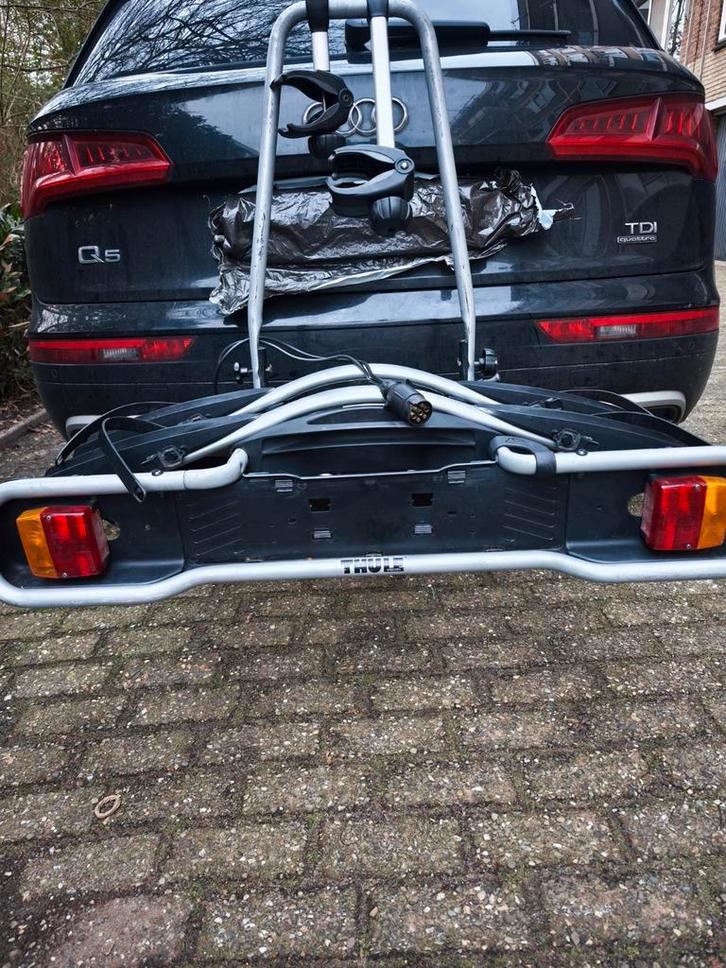 Thule Kantelbare Fietsendrager - Zo Goed Als Nieuw, Auto diversen, Fietsendragers, Zo goed als nieuw, Trekhaakdrager, 2 fietsen