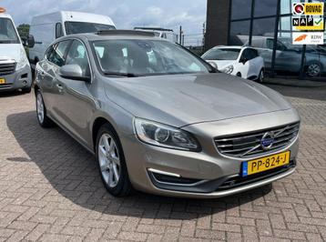 Volvo V60 1.6 D2 Summum, Trekhaak, Open dak, Leder, Navi, Ca beschikbaar voor biedingen