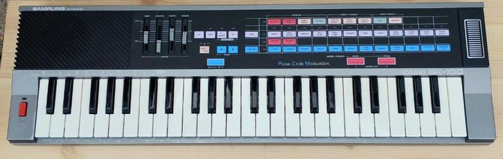 casio SK-100 samplimg keyboard met ariginele adaptor en gebr, Muziek en Instrumenten, Keyboards, Gebruikt, Overige aantallen, Casio