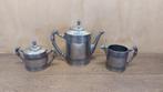 Verzilverde theepot en melkkan / suikerpot, Antiek en Kunst, Antiek | Goud en Zilver, Ophalen of Verzenden