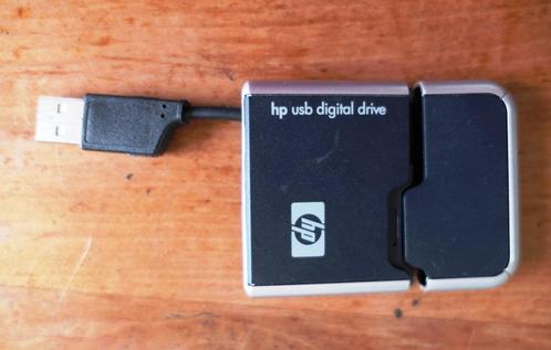 HP USB Digital Drive HP USB Digital Drive - Card Reader (SD), Computers en Software, USB Sticks, 1 GB of minder, Ophalen of Verzenden