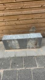 Grote opstap tegel, Ophalen, 60 cm of meer, Nieuw, Minder dan 5 m²