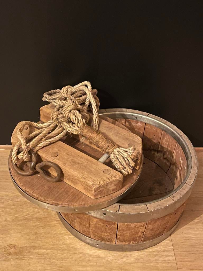 Oude kaasmal ter decoratie, Ophalen, Gebruikt, Rond, Hout