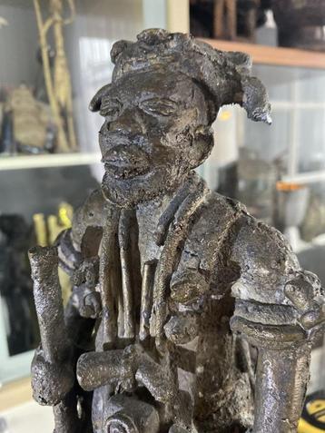 afrikaanse oba strijder-benin 33cm 7kg beschikbaar voor biedingen