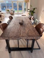 Robuuste eettafel van onbewerkt hout, Huis en Inrichting, Tafels | Eettafels, Ophalen, Gebruikt, 200 cm of meer, 50 tot 100 cm