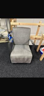 Stoel grijs van Huus, Huis en Inrichting, Ophalen, Overige materialen, 75 tot 100 cm, Zo goed als nieuw
