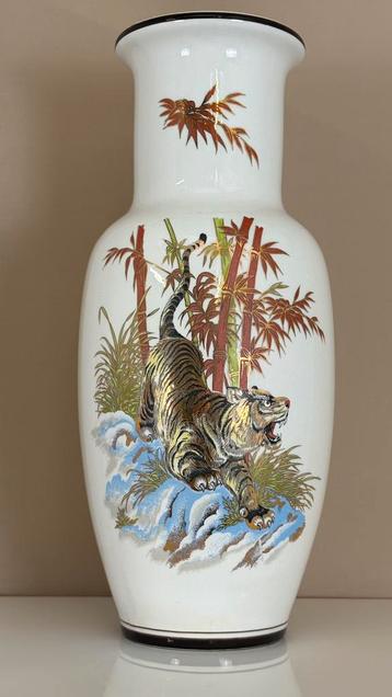Chinees keramiek vintage grote vaas bamboe gouden tijger wit beschikbaar voor biedingen