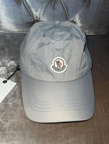 Moncler petten 3 kleuren beschikbaar voor biedingen