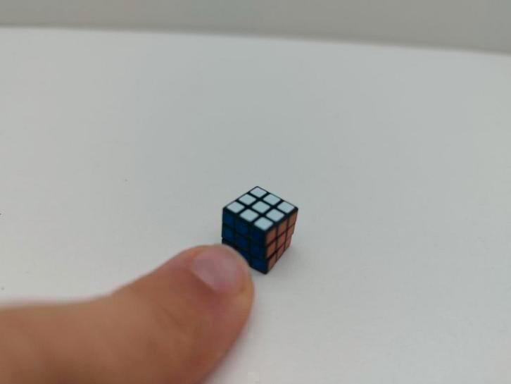 Kleinste rubiks kubus ter wereld, Hobby en Vrije tijd, Denksport en Puzzels, Nieuw, Rubik's of 3D-puzzel, Minder dan 500 stukjes