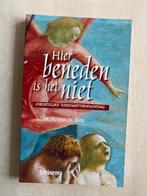 Hier beneden is het niet (Dr. A. van de Beek), Boeken, Ophalen of Verzenden, Zo goed als nieuw