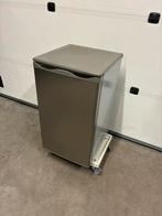 Te koop kleine koelkast met vriesvak zo goed als nieuw, Ophalen, Zo goed als nieuw