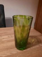 Fraai geblazen studio glas groen ong.  15cm hoog, Ophalen of Verzenden